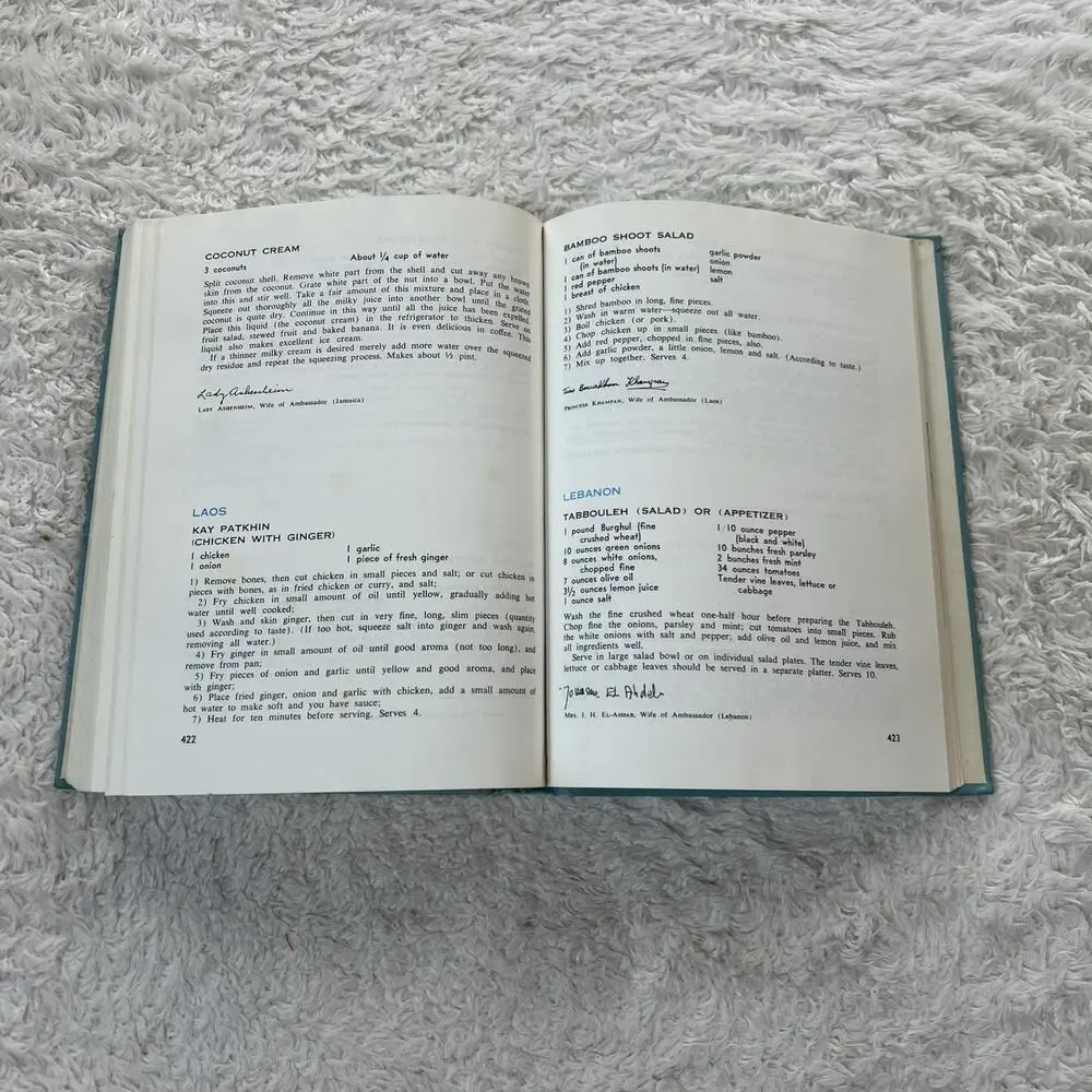 THE CONGRESSIONAL CLUB‎ COOK BOOK - 1965 - National and International Recipes